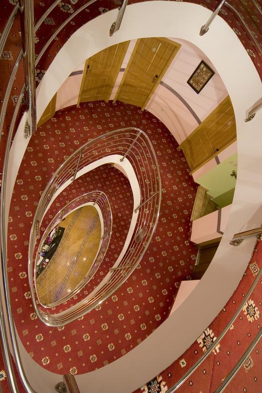 Hotel Alexander'S Nitra Ngoại thất bức ảnh
