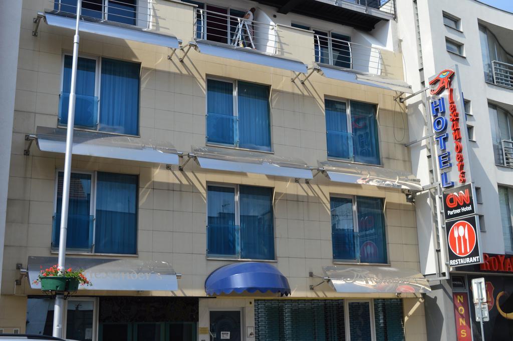 Hotel Alexander'S Nitra Ngoại thất bức ảnh