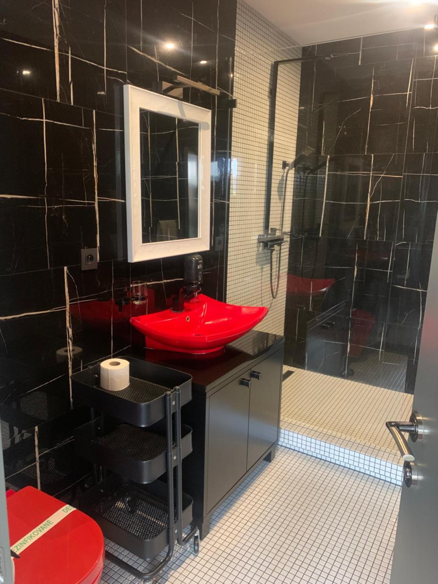 Hotel Alexander'S Nitra Ngoại thất bức ảnh