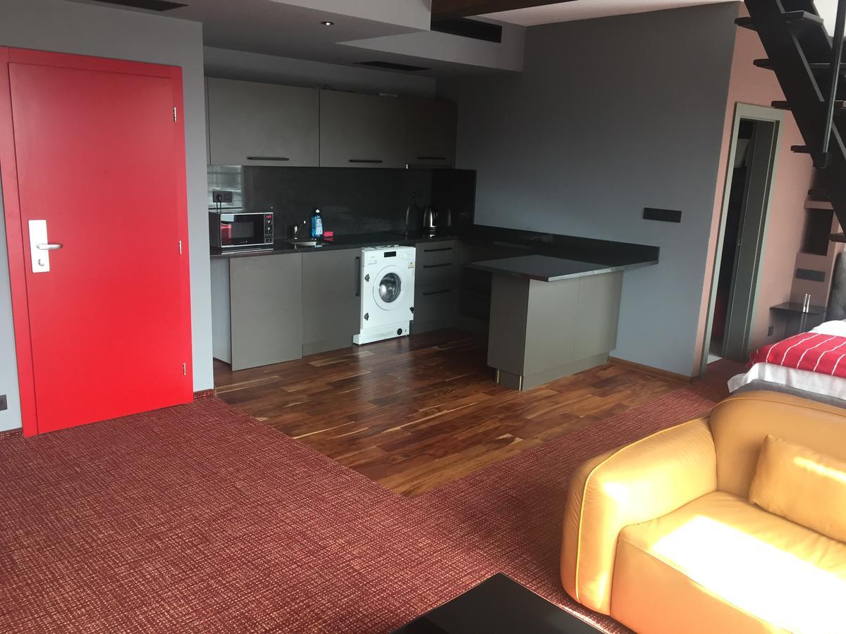 Hotel Alexander'S Nitra Ngoại thất bức ảnh